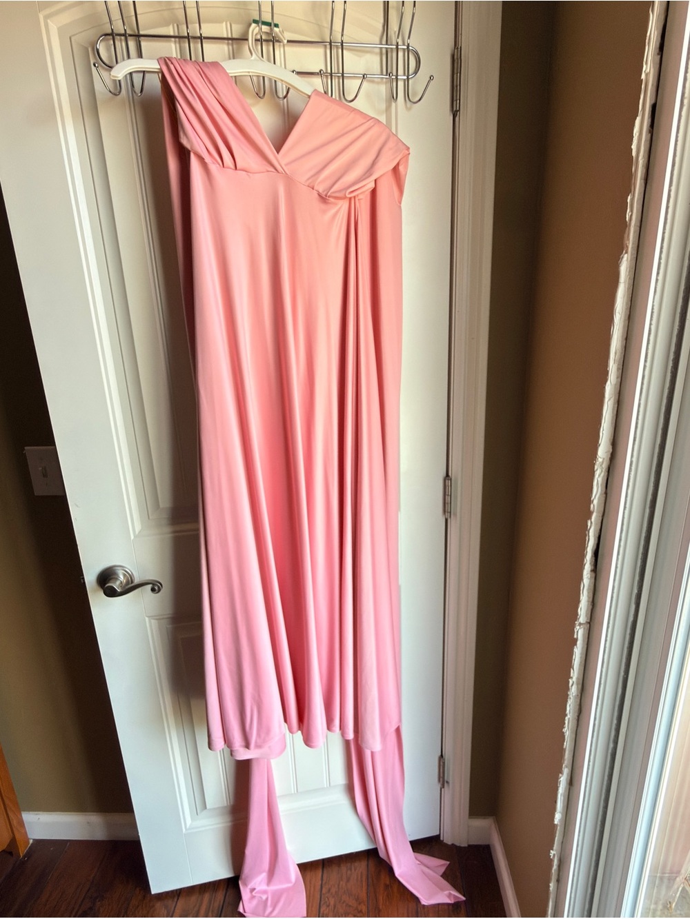 Elegant Strapless Pink Evening Gown